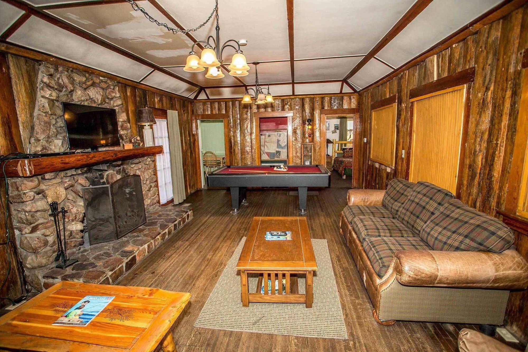 ביג בר לייק Shore Acres Lodge מראה חיצוני תמונה